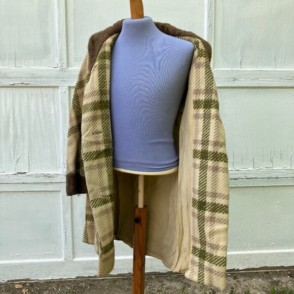 Samuel Mintz Plaid Wool Coat with Faux Fur Collar Vintage 1950s *As-Is Flaws - Picture 8 of 9